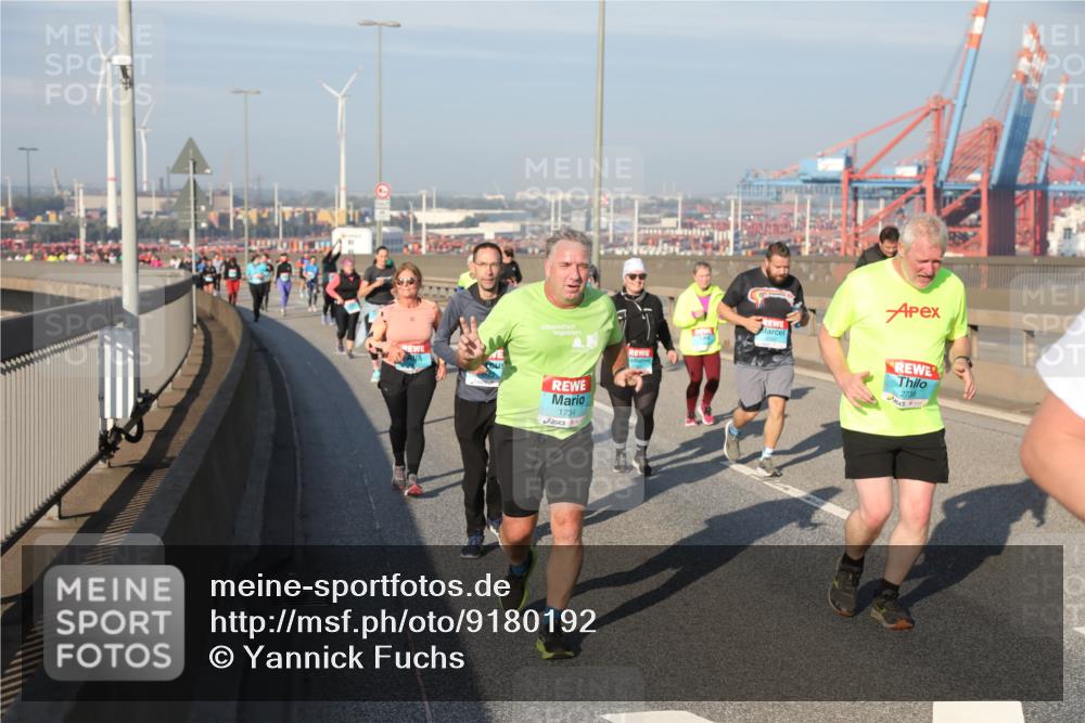 03.10.2025 - Köhlbrandbrückenlauf Yannick Fuchs http://msf.ph/oto/9180192 03.10.2025 08:53:51 Position 2 1734, 2739 meine-sportfotos.de