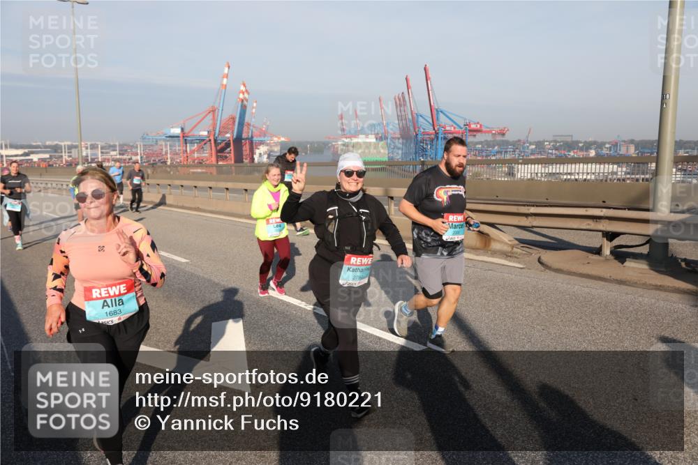 03.10.2025 - Köhlbrandbrückenlauf Yannick Fuchs http://msf.ph/oto/9180221 03.10.2025 08:53:55 Position 2 1683, 2787, 118 meine-sportfotos.de