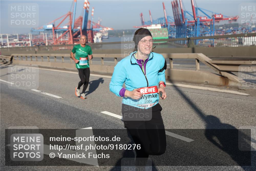 03.10.2025 - Köhlbrandbrückenlauf Yannick Fuchs http://msf.ph/oto/9180276 03.10.2025 08:54:08 Position 2 2304 meine-sportfotos.de