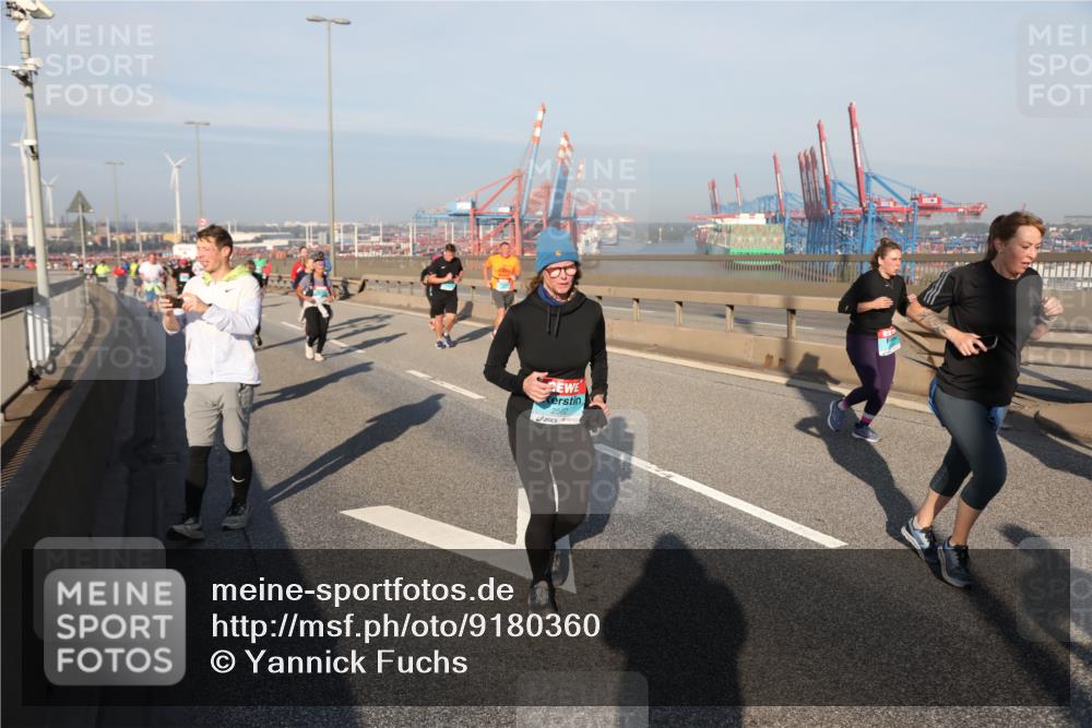 03.10.2025 - Köhlbrandbrückenlauf Yannick Fuchs http://msf.ph/oto/9180360 03.10.2025 08:54:25 Position 2 2562 meine-sportfotos.de