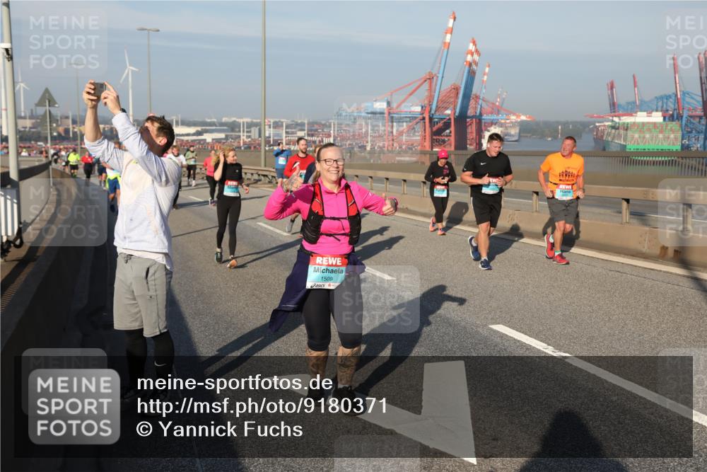 03.10.2025 - Köhlbrandbrückenlauf Yannick Fuchs http://msf.ph/oto/9180371 03.10.2025 08:54:28 Position 2 1509 meine-sportfotos.de