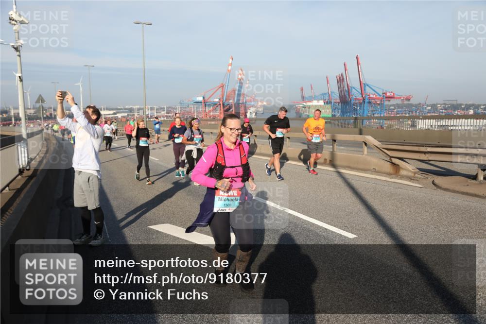 03.10.2025 - Köhlbrandbrückenlauf Yannick Fuchs http://msf.ph/oto/9180377 03.10.2025 08:54:28 Position 2 1509 meine-sportfotos.de