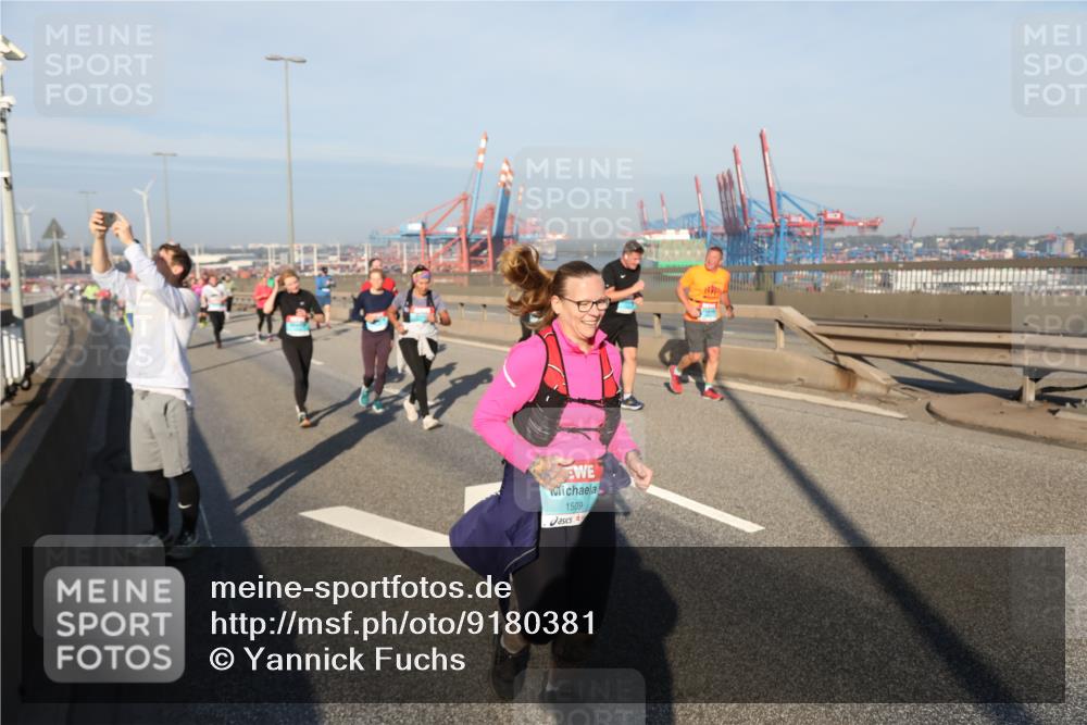 03.10.2025 - Köhlbrandbrückenlauf Yannick Fuchs http://msf.ph/oto/9180381 03.10.2025 08:54:29 Position 2 1509 meine-sportfotos.de