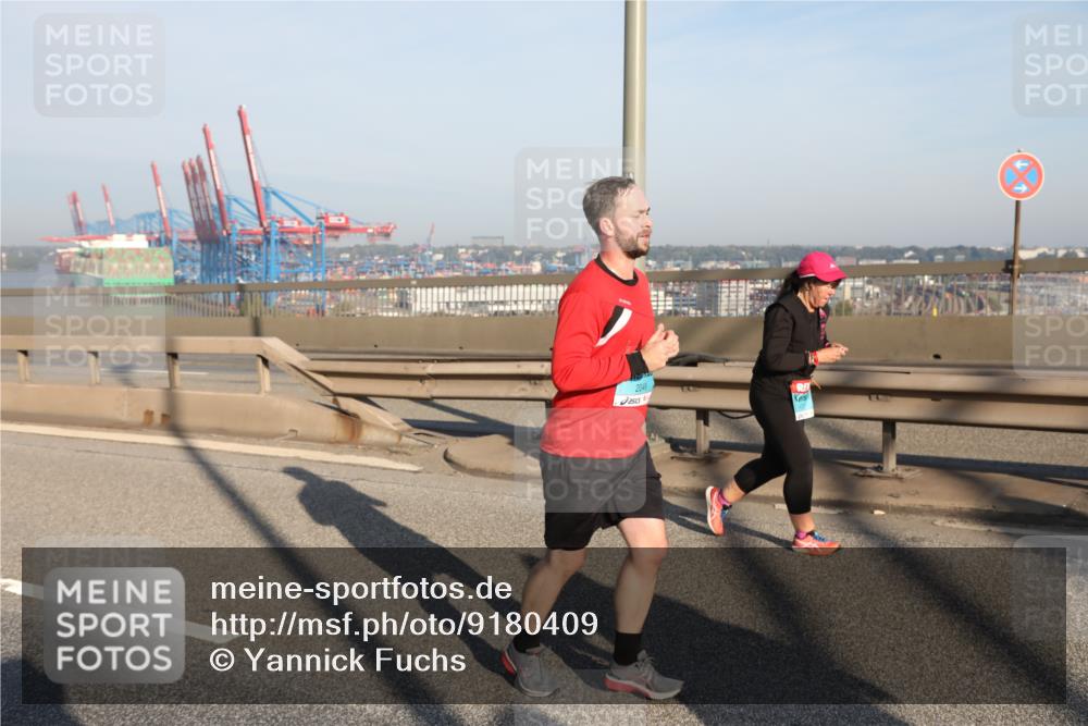 03.10.2025 - Köhlbrandbrückenlauf Yannick Fuchs http://msf.ph/oto/9180409 03.10.2025 08:54:33 Position 2  meine-sportfotos.de