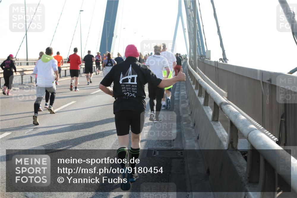 03.10.2025 - Köhlbrandbrückenlauf Yannick Fuchs http://msf.ph/oto/9180454 03.10.2025 08:54:42 Position 2 816, 2017, 2018, 209, 2020, 2021, 2022, 223, 2024, 1925 meine-sportfotos.de