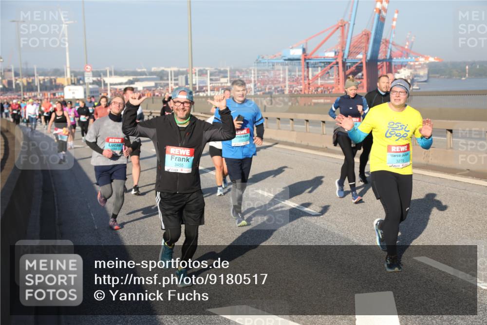 03.10.2025 - Köhlbrandbrückenlauf Yannick Fuchs http://msf.ph/oto/9180517 03.10.2025 08:54:51 Position 2 3455, 3279 meine-sportfotos.de