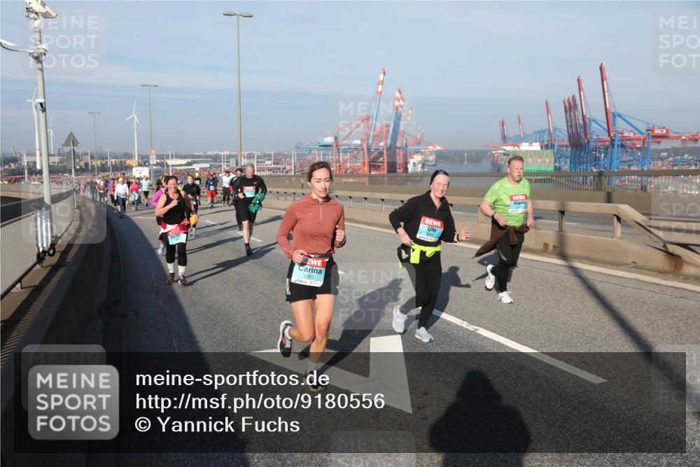 03.10.2025 - Köhlbrandbrückenlauf Yannick Fuchs http://msf.ph/oto/9180556 03.10.2025 08:54:57 Position 2 1263 meine-sportfotos.de