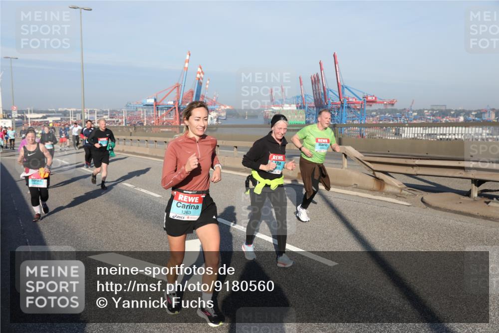 03.10.2025 - Köhlbrandbrückenlauf Yannick Fuchs http://msf.ph/oto/9180560 03.10.2025 08:54:57 Position 2 1263, 3399 meine-sportfotos.de
