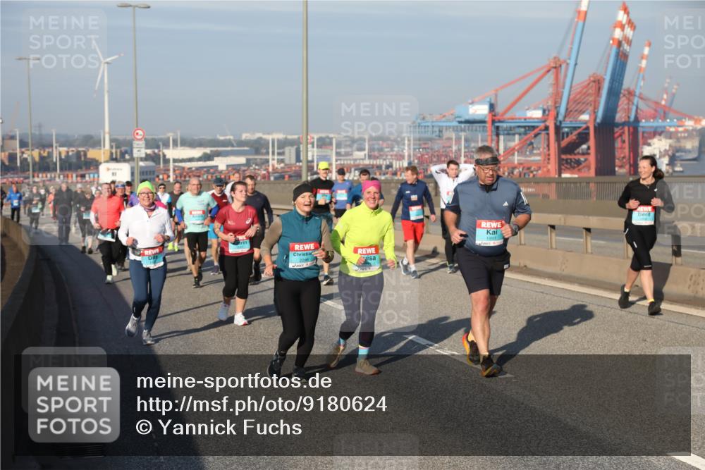 03.10.2025 - Köhlbrandbrückenlauf Yannick Fuchs http://msf.ph/oto/9180624 03.10.2025 08:55:05 Position 2 1993 meine-sportfotos.de