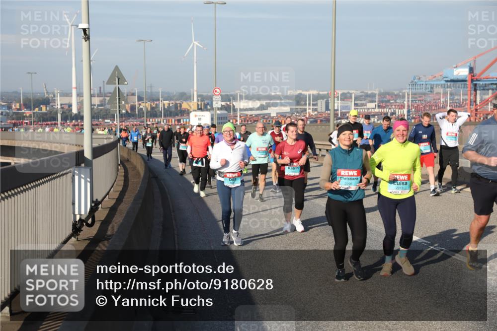 03.10.2025 - Köhlbrandbrückenlauf Yannick Fuchs http://msf.ph/oto/9180628 03.10.2025 08:55:05 Position 2 2296, 2213 meine-sportfotos.de