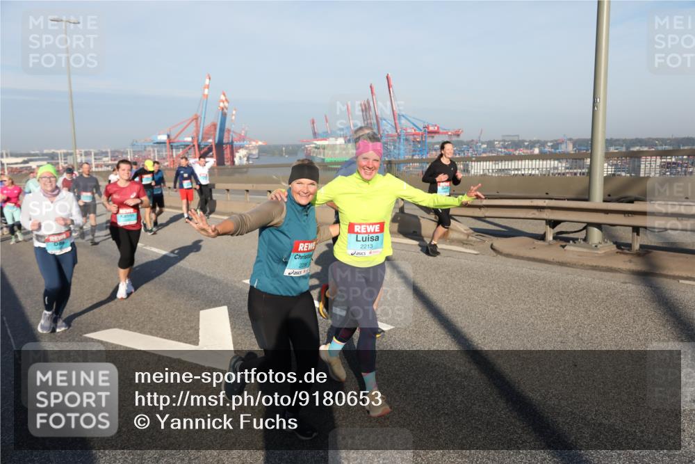 03.10.2025 - Köhlbrandbrückenlauf Yannick Fuchs http://msf.ph/oto/9180653 03.10.2025 08:55:08 Position 2 2213 meine-sportfotos.de