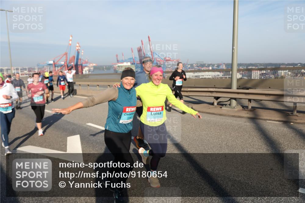 03.10.2025 - Köhlbrandbrückenlauf Yannick Fuchs http://msf.ph/oto/9180654 03.10.2025 08:55:08 Position 2 2296, 2213 meine-sportfotos.de