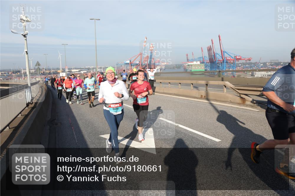 03.10.2025 - Köhlbrandbrückenlauf Yannick Fuchs http://msf.ph/oto/9180661 03.10.2025 08:55:09 Position 2 1847 meine-sportfotos.de