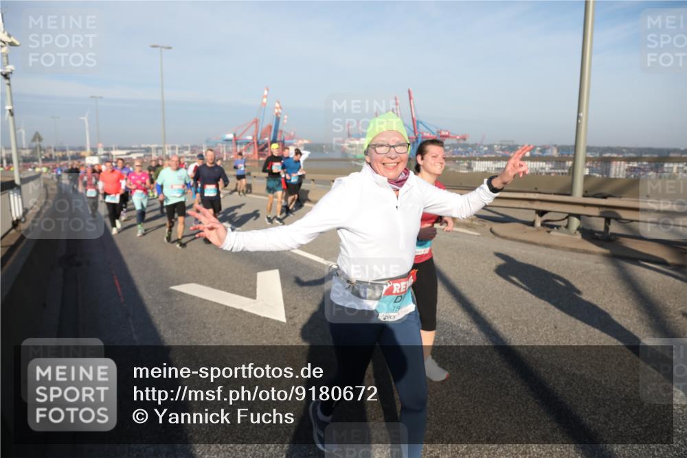 03.10.2025 - Köhlbrandbrückenlauf Yannick Fuchs http://msf.ph/oto/9180672 03.10.2025 08:55:10 Position 2 7, 18 meine-sportfotos.de