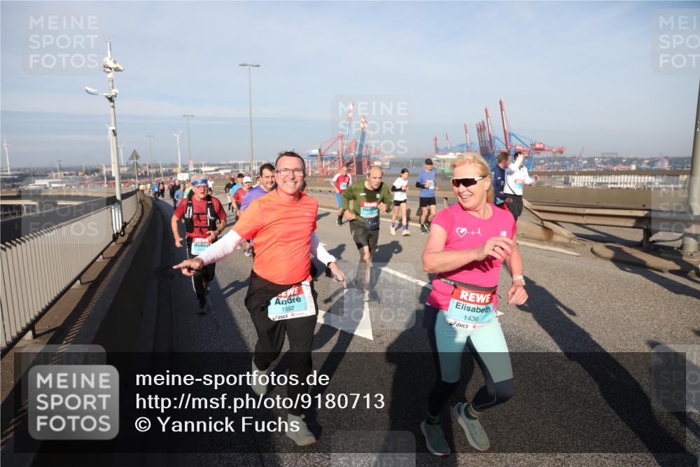 03.10.2025 - Köhlbrandbrückenlauf Yannick Fuchs http://msf.ph/oto/9180713 03.10.2025 08:55:13 Position 2 1552, 1436 meine-sportfotos.de