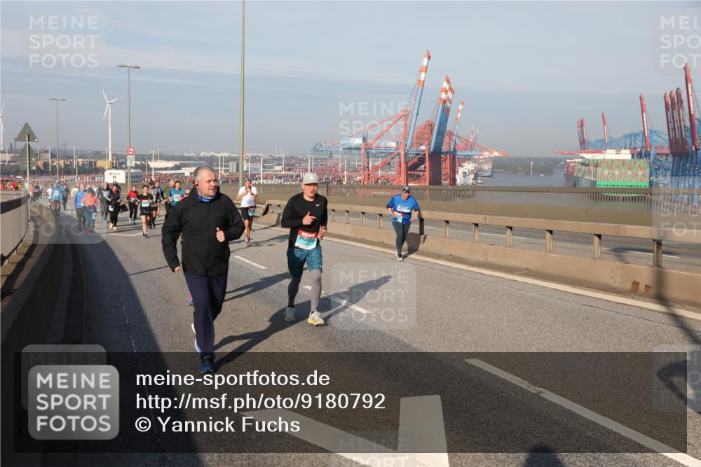 03.10.2025 - Köhlbrandbrückenlauf Yannick Fuchs http://msf.ph/oto/9180792 03.10.2025 08:55:21 Position 2  meine-sportfotos.de