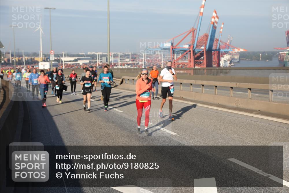 03.10.2025 - Köhlbrandbrückenlauf Yannick Fuchs http://msf.ph/oto/9180825 03.10.2025 08:55:25 Position 2  meine-sportfotos.de