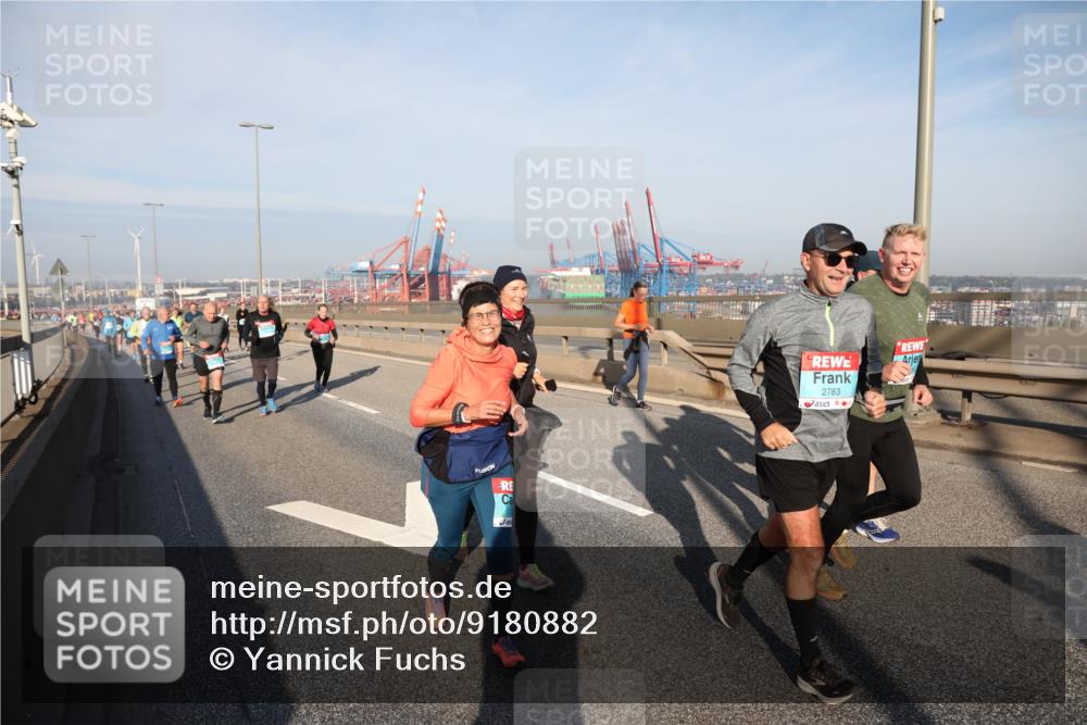 03.10.2025 - Köhlbrandbrückenlauf Yannick Fuchs http://msf.ph/oto/9180882 03.10.2025 08:55:33 Position 2 2783 meine-sportfotos.de