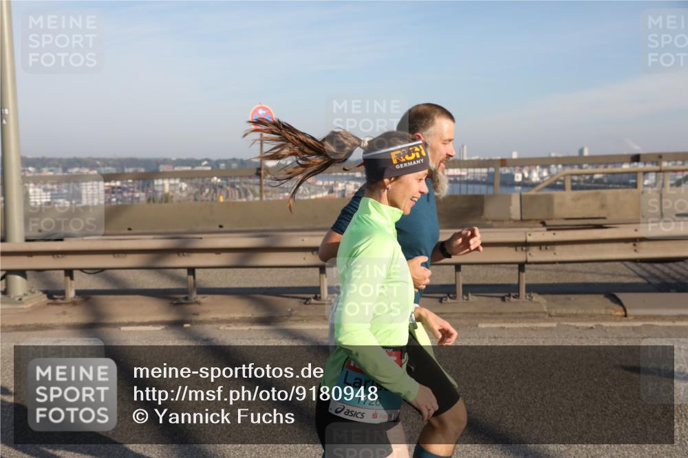 03.10.2025 - Köhlbrandbrückenlauf Yannick Fuchs http://msf.ph/oto/9180948 03.10.2025 08:55:42 Position 2 1726 meine-sportfotos.de