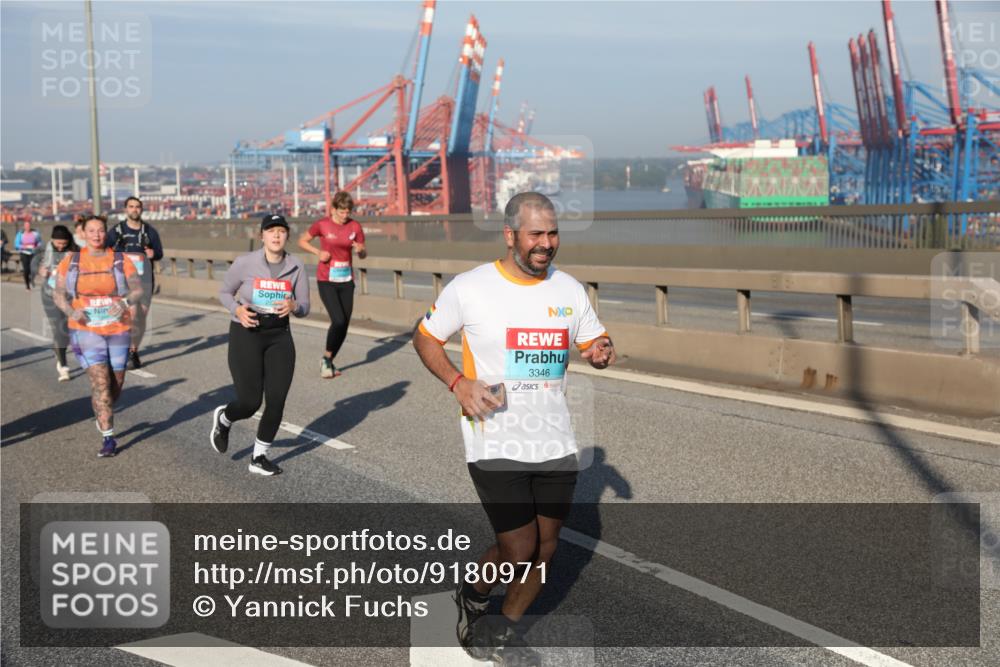 03.10.2025 - Köhlbrandbrückenlauf Yannick Fuchs http://msf.ph/oto/9180971 03.10.2025 08:55:46 Position 2 3346 meine-sportfotos.de