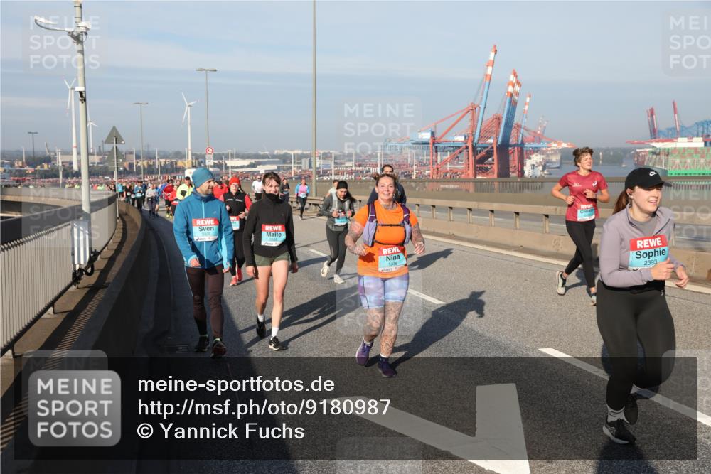 03.10.2025 - Köhlbrandbrückenlauf Yannick Fuchs http://msf.ph/oto/9180987 03.10.2025 08:55:48 Position 2 3328, 1348, 2393 meine-sportfotos.de