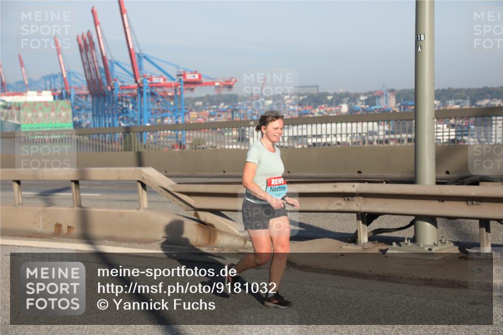 03.10.2025 - Köhlbrandbrückenlauf Yannick Fuchs http://msf.ph/oto/9181032 03.10.2025 08:55:56 Position 2 2083, 118 meine-sportfotos.de