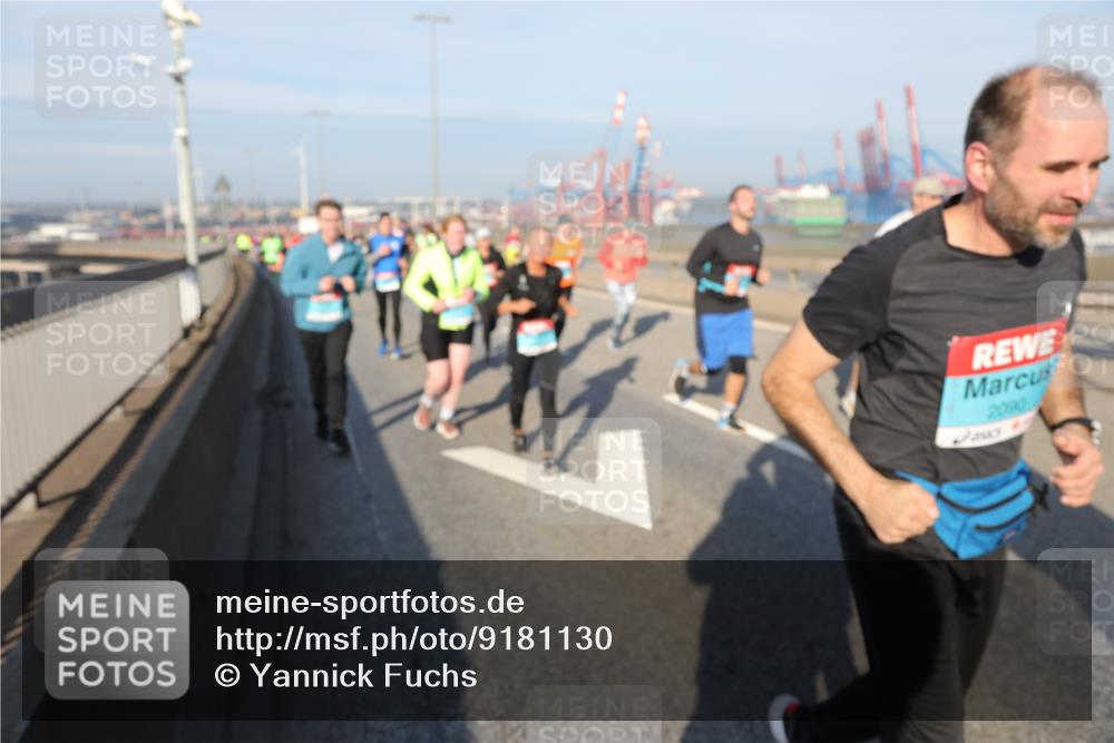 03.10.2025 - Köhlbrandbrückenlauf Yannick Fuchs http://msf.ph/oto/9181130 03.10.2025 08:56:08 Position 2 2090 meine-sportfotos.de
