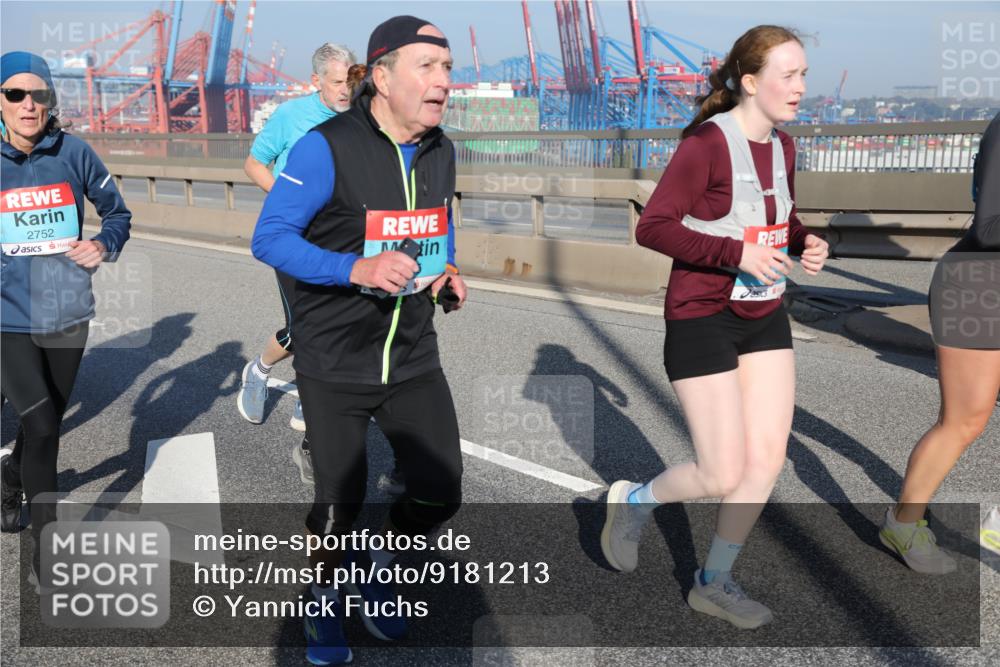 03.10.2025 - Köhlbrandbrückenlauf Yannick Fuchs http://msf.ph/oto/9181213 03.10.2025 08:56:25 Position 2 2752 meine-sportfotos.de