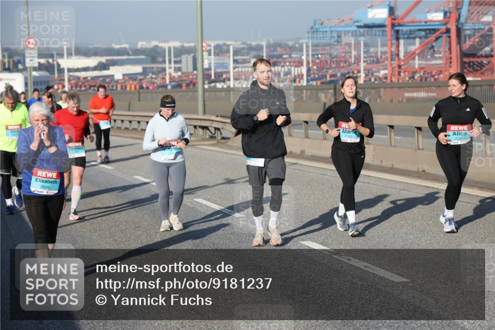 03.10.2025 - Köhlbrandbrückenlauf Yannick Fuchs http://msf.ph/oto/9181237 03.10.2025 08:56:28 Position 2 3626, 2162, 2237 meine-sportfotos.de