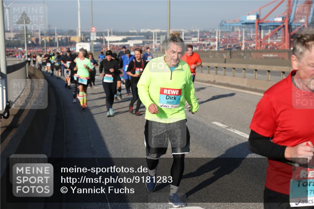 03.10.2025 - Köhlbrandbrückenlauf Yannick Fuchs http://msf.ph/oto/9181283 03.10.2025 08:56:35 Position 2 3607, 178 meine-sportfotos.de