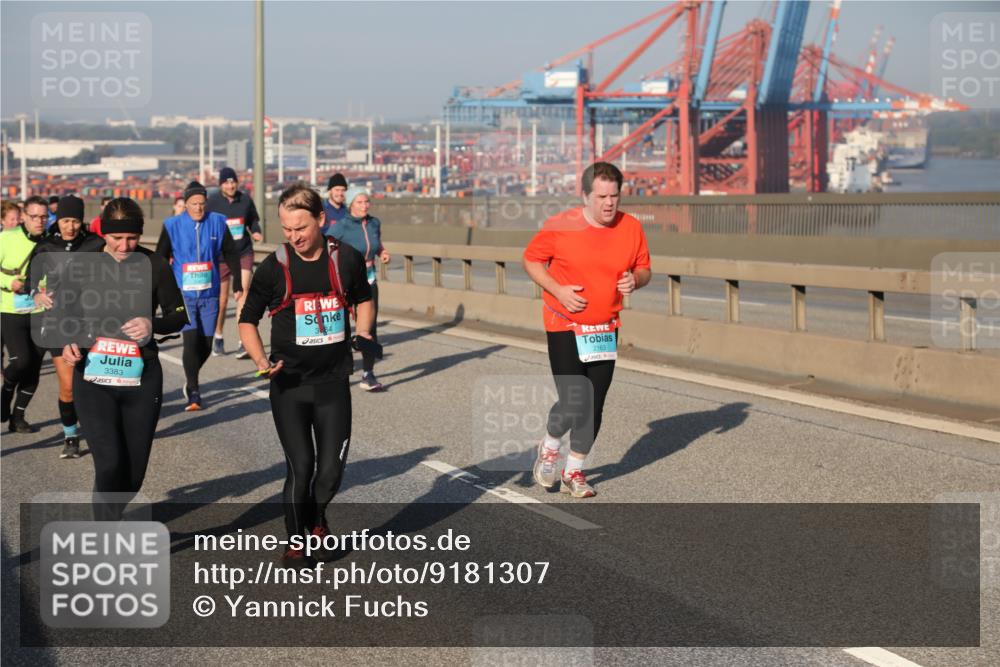 03.10.2025 - Köhlbrandbrückenlauf Yannick Fuchs http://msf.ph/oto/9181307 03.10.2025 08:56:38 Position 2 3383, 2163 meine-sportfotos.de