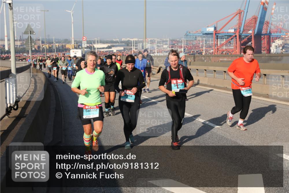 03.10.2025 - Köhlbrandbrückenlauf Yannick Fuchs http://msf.ph/oto/9181312 03.10.2025 08:56:39 Position 2 1775, 283, 2163 meine-sportfotos.de