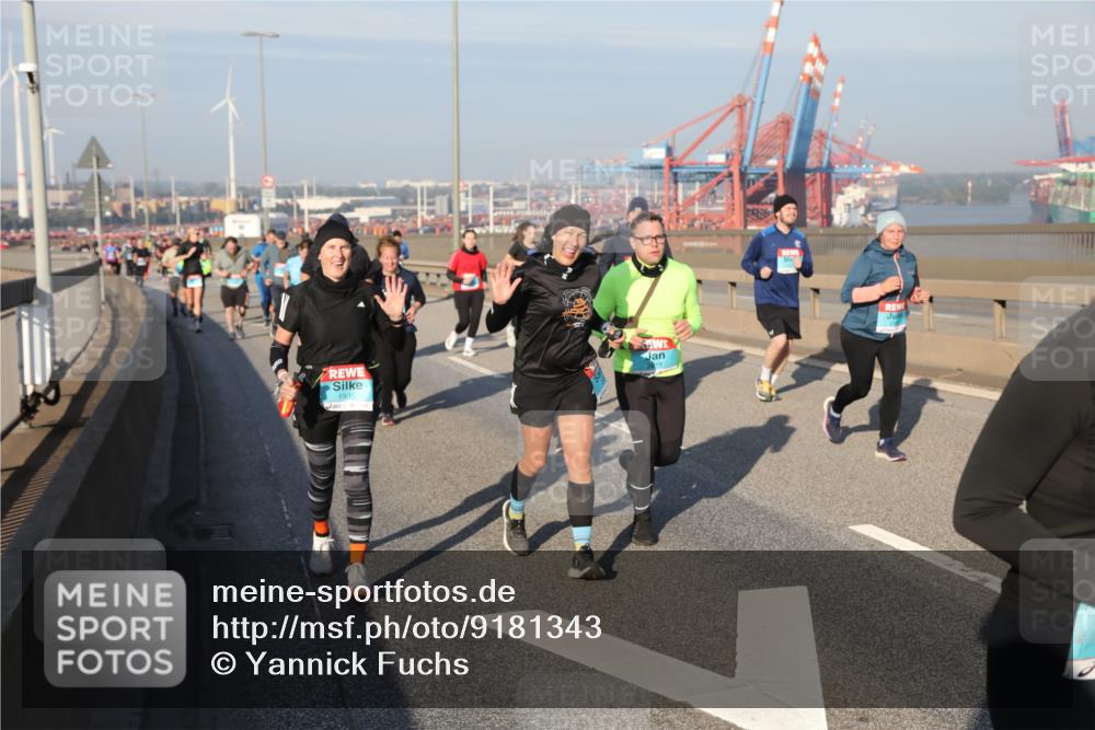 03.10.2025 - Köhlbrandbrückenlauf Yannick Fuchs http://msf.ph/oto/9181343 03.10.2025 08:56:42 Position 2 1935 meine-sportfotos.de