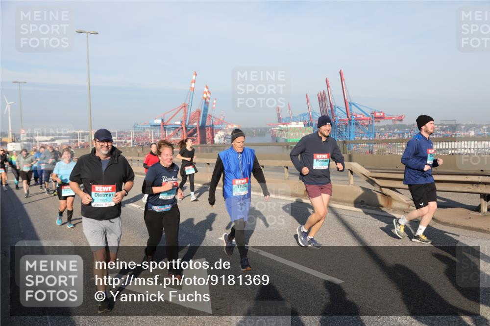 03.10.2025 - Köhlbrandbrückenlauf Yannick Fuchs http://msf.ph/oto/9181369 03.10.2025 08:56:45 Position 2 1929, 2351 meine-sportfotos.de