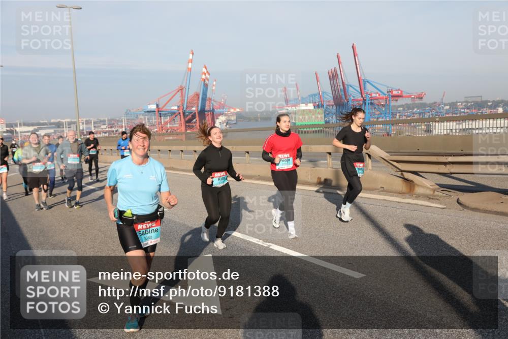 03.10.2025 - Köhlbrandbrückenlauf Yannick Fuchs http://msf.ph/oto/9181388 03.10.2025 08:56:47 Position 2 3360 meine-sportfotos.de
