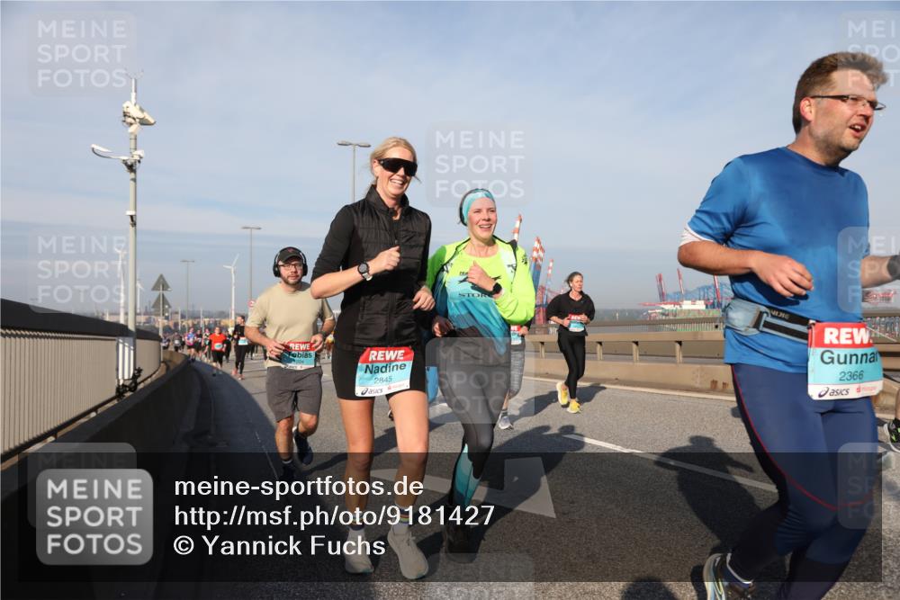 03.10.2025 - Köhlbrandbrückenlauf Yannick Fuchs http://msf.ph/oto/9181427 03.10.2025 08:56:53 Position 2 2845, 2366 meine-sportfotos.de