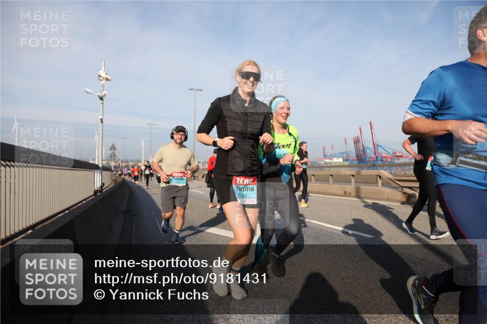03.10.2025 - Köhlbrandbrückenlauf Yannick Fuchs http://msf.ph/oto/9181431 03.10.2025 08:56:54 Position 2 1004, 2845 meine-sportfotos.de