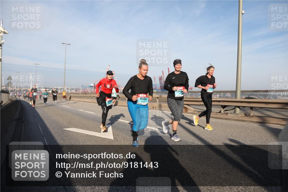 03.10.2025 - Köhlbrandbrückenlauf Yannick Fuchs http://msf.ph/oto/9181443 03.10.2025 08:56:56 Position 2 2869 meine-sportfotos.de