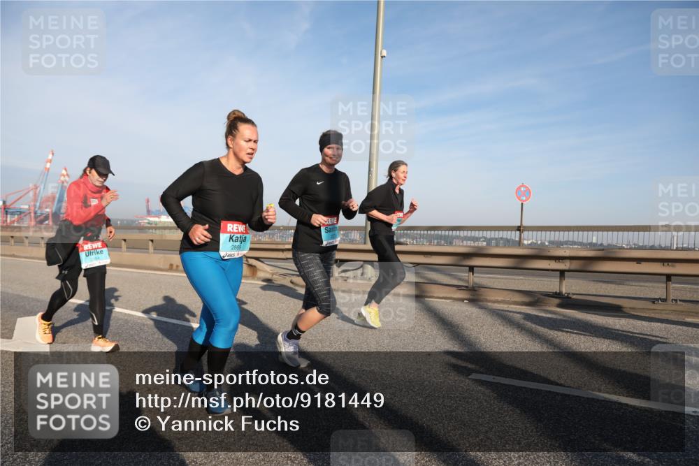 03.10.2025 - Köhlbrandbrückenlauf Yannick Fuchs http://msf.ph/oto/9181449 03.10.2025 08:56:56 Position 2 3054, 2869 meine-sportfotos.de
