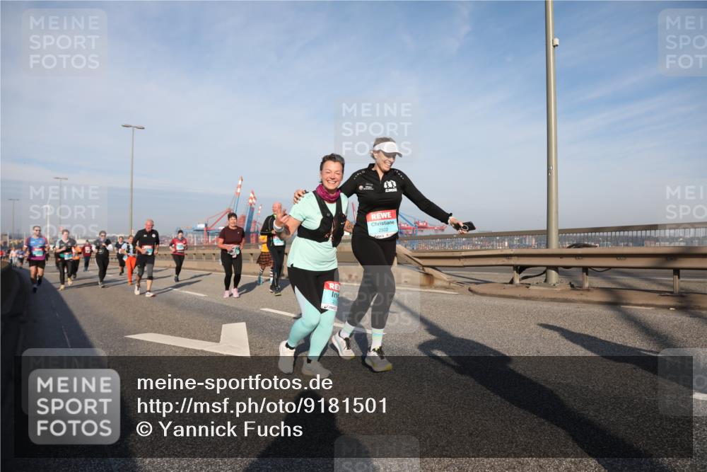 03.10.2025 - Köhlbrandbrückenlauf Yannick Fuchs http://msf.ph/oto/9181501 03.10.2025 08:57:06 Position 2 21, 2922 meine-sportfotos.de