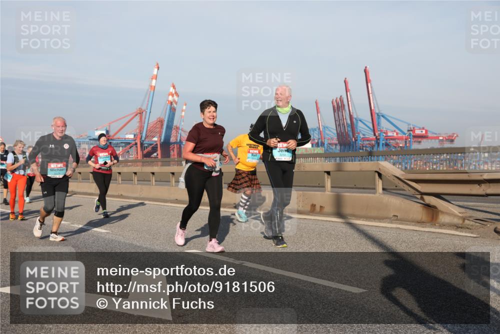 03.10.2025 - Köhlbrandbrückenlauf Yannick Fuchs http://msf.ph/oto/9181506 03.10.2025 08:57:07 Position 2 3256 meine-sportfotos.de