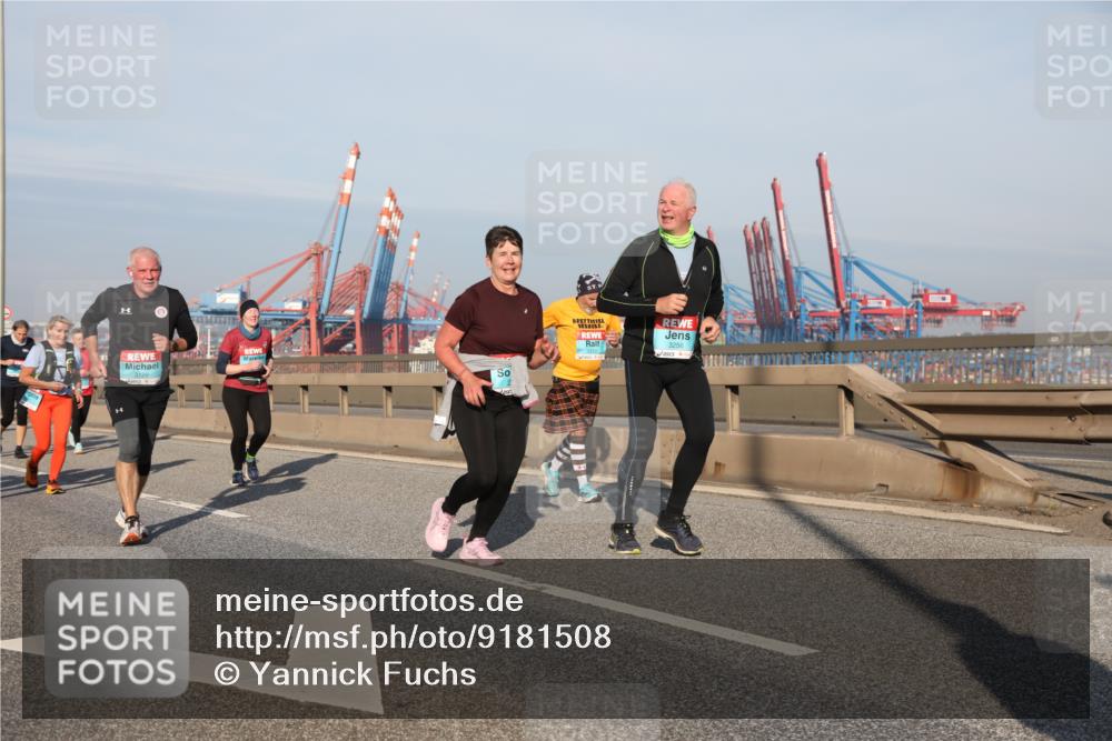 03.10.2025 - Köhlbrandbrückenlauf Yannick Fuchs http://msf.ph/oto/9181508 03.10.2025 08:57:07 Position 2 3129, 3256 meine-sportfotos.de