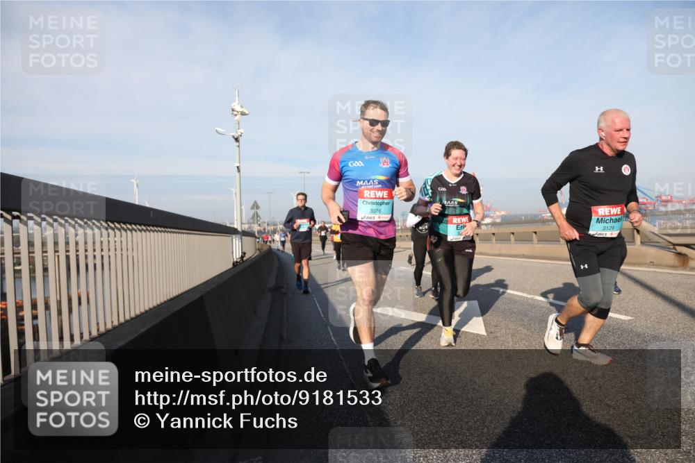 03.10.2025 - Köhlbrandbrückenlauf Yannick Fuchs http://msf.ph/oto/9181533 03.10.2025 08:57:10 Position 2 3076, 3129 meine-sportfotos.de