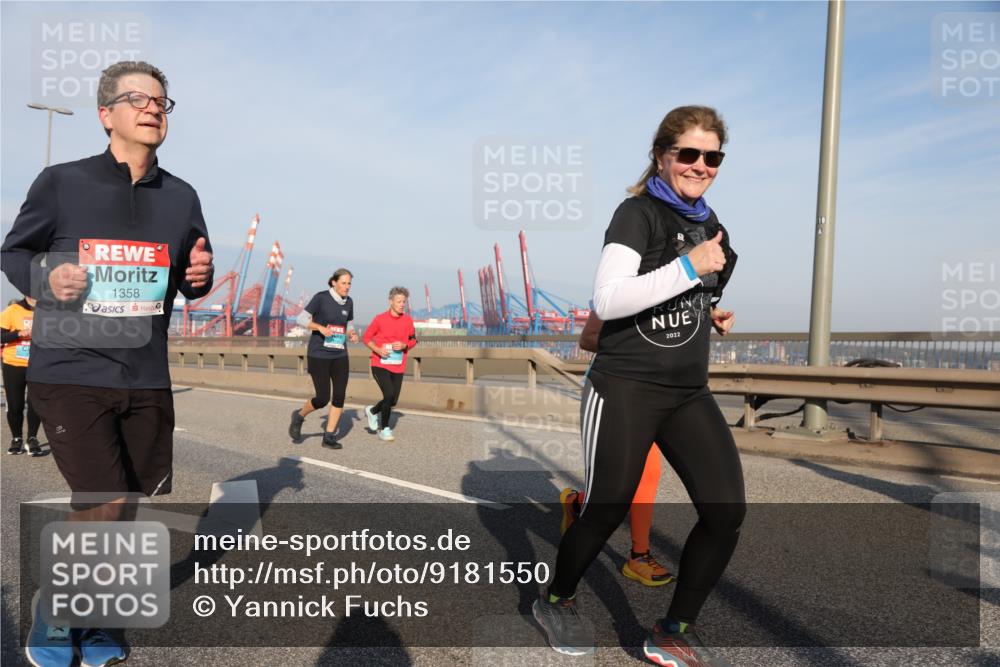 03.10.2025 - Köhlbrandbrückenlauf Yannick Fuchs http://msf.ph/oto/9181550 03.10.2025 08:57:12 Position 2 1358, 2022 meine-sportfotos.de