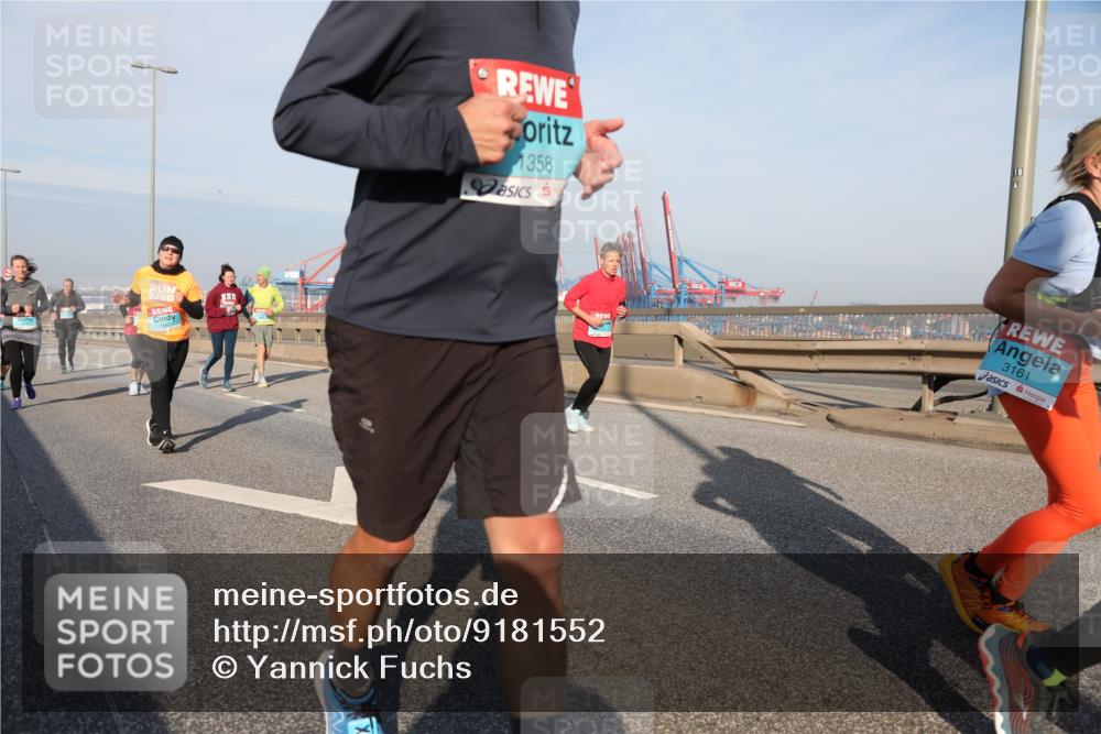 03.10.2025 - Köhlbrandbrückenlauf Yannick Fuchs http://msf.ph/oto/9181552 03.10.2025 08:57:13 Position 2 1358, 3161 meine-sportfotos.de
