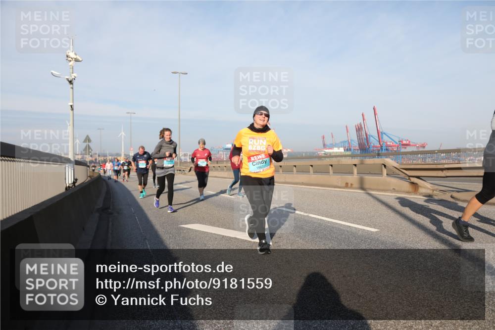 03.10.2025 - Köhlbrandbrückenlauf Yannick Fuchs http://msf.ph/oto/9181559 03.10.2025 08:57:14 Position 2 1867 meine-sportfotos.de