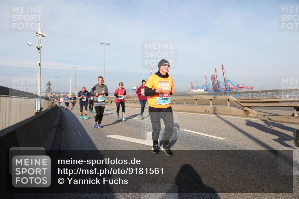 03.10.2025 - Köhlbrandbrückenlauf Yannick Fuchs http://msf.ph/oto/9181561 03.10.2025 08:57:14 Position 2 1867 meine-sportfotos.de