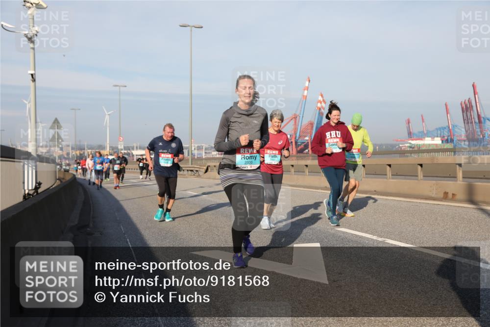03.10.2025 - Köhlbrandbrückenlauf Yannick Fuchs http://msf.ph/oto/9181568 03.10.2025 08:57:15 Position 2 1097, 2320 meine-sportfotos.de