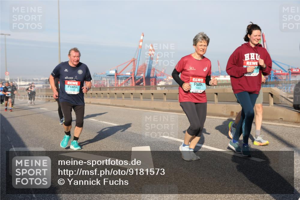 03.10.2025 - Köhlbrandbrückenlauf Yannick Fuchs http://msf.ph/oto/9181573 03.10.2025 08:57:17 Position 2 1908, 1097 meine-sportfotos.de