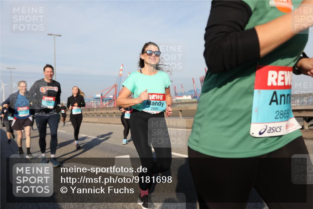 03.10.2025 - Köhlbrandbrückenlauf Yannick Fuchs http://msf.ph/oto/9181698 03.10.2025 08:57:44 Position 2 2681, 2865 meine-sportfotos.de